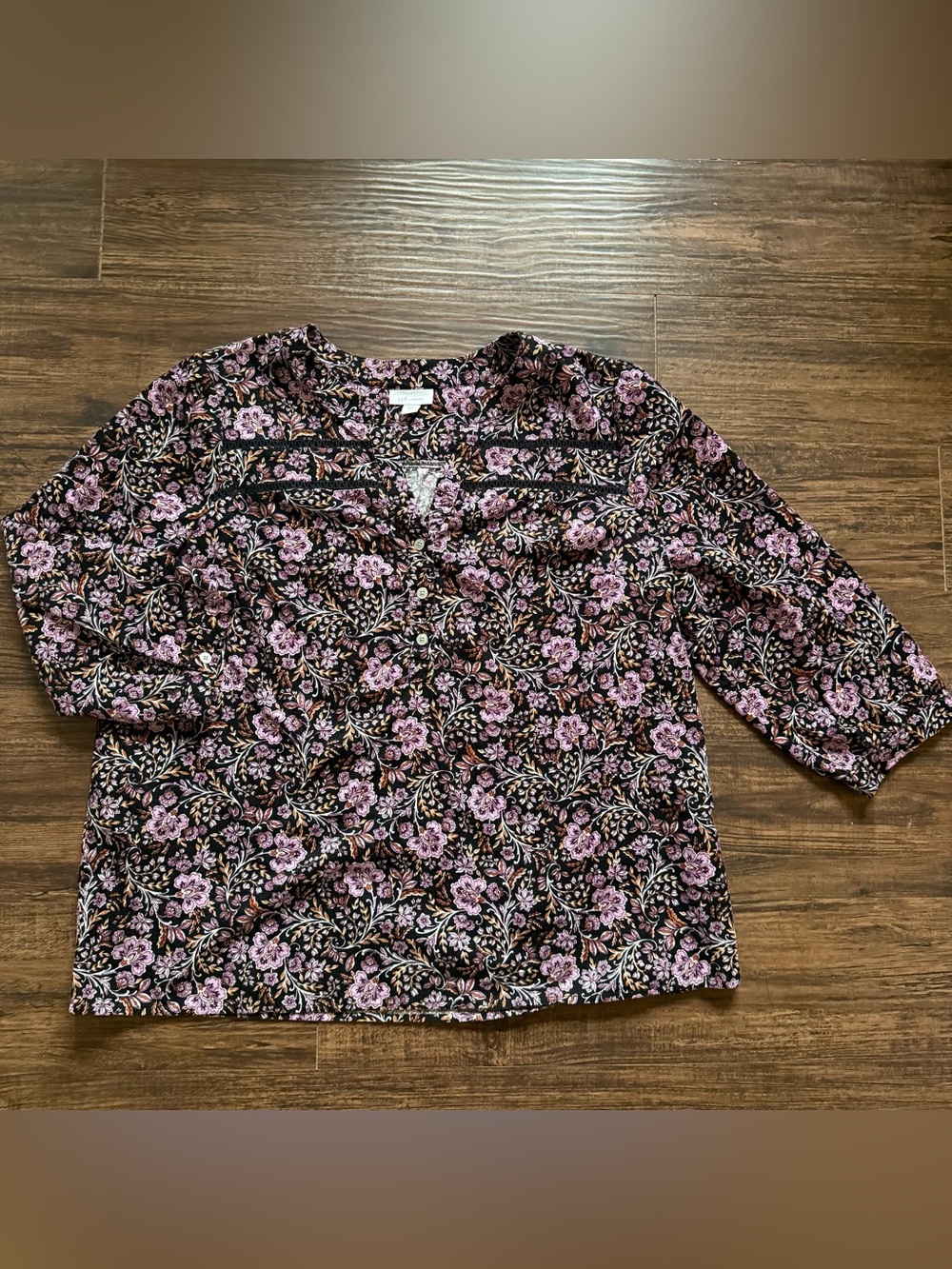 J. Jill Large Floral Corduroy Henley Blouse Purple Black Lace Trim 3/4 Sleeve